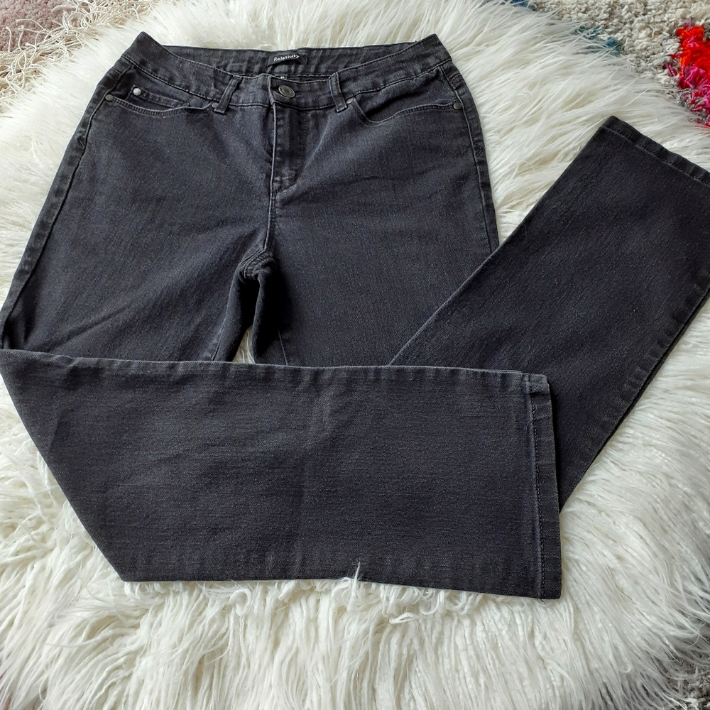 Relativity straight leg black Jeans P2680